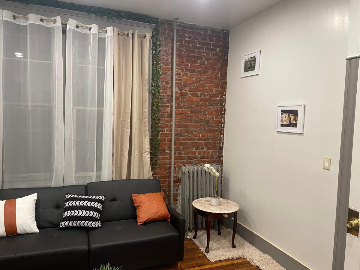 F.M.T. Apartment Harrisburg Bagian luar foto