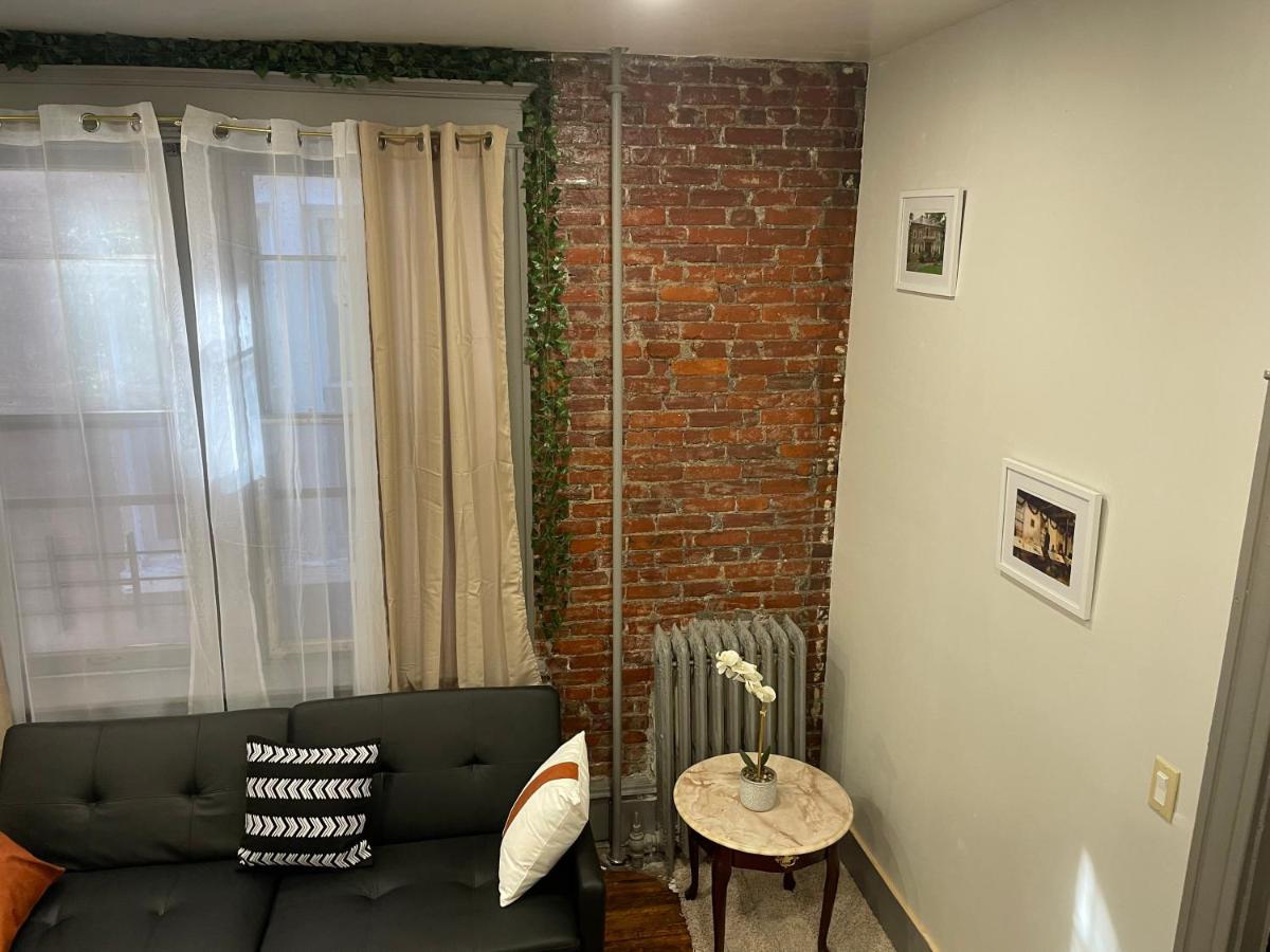 F.M.T. Apartment Harrisburg Bagian luar foto