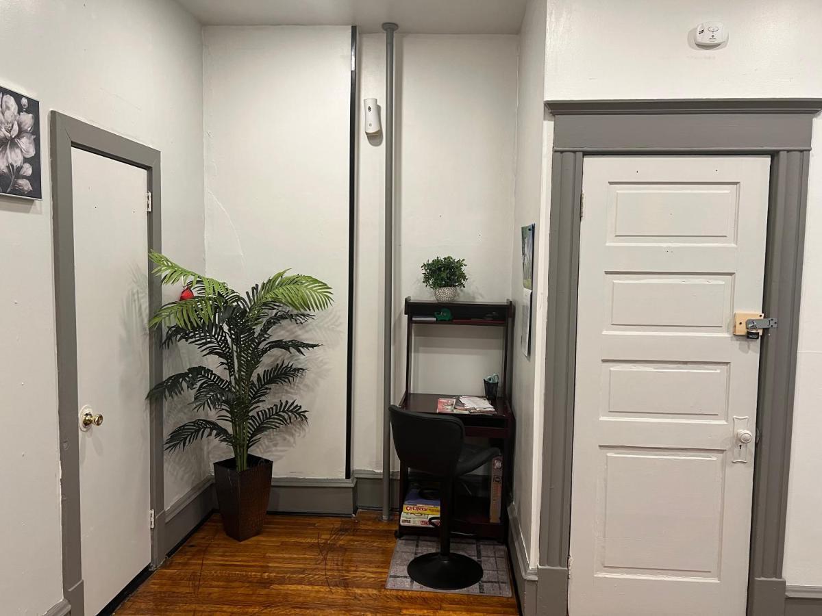 F.M.T. Apartment Harrisburg Bagian luar foto